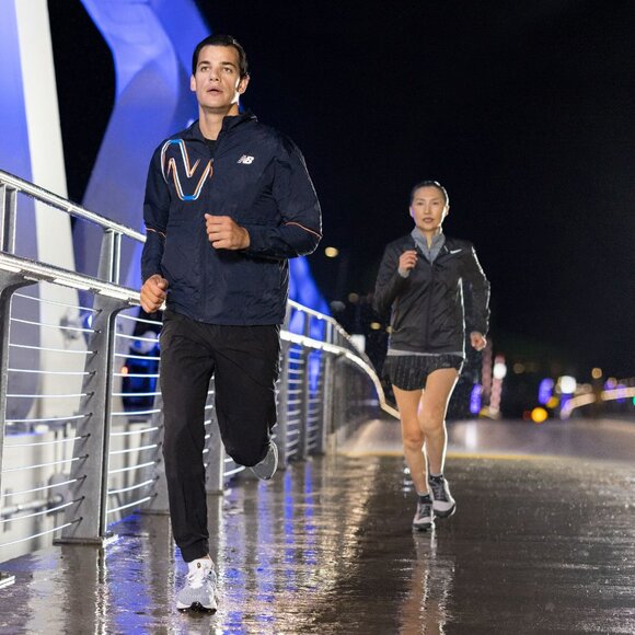 Brand New Nike Women's Air Winflo 9 Shield Running Shoes - Water Repellent - Picture 11 of 11